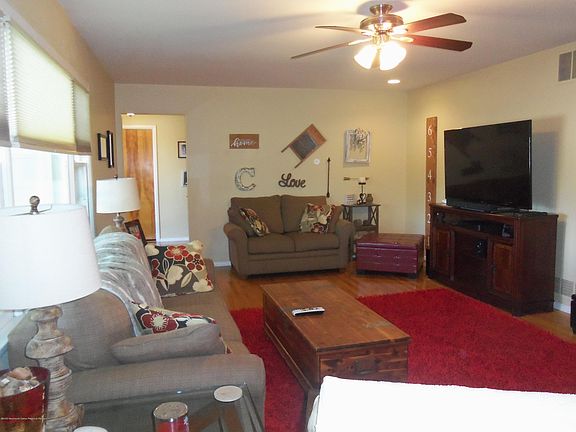 5th image of 12 Friar Ct