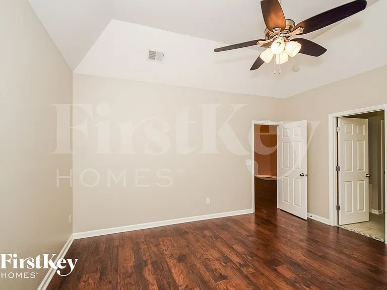 129 Addison Dr — Photo 8