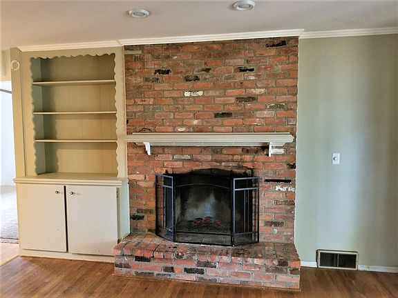 3rd image of 4188 Timberlane Ct