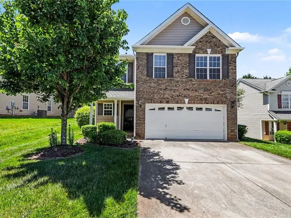 754 Peachtree Meadows Cir, Kernersville, NC 27284