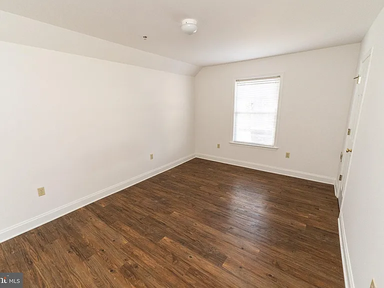 804 Travers St #2 — Photo 16