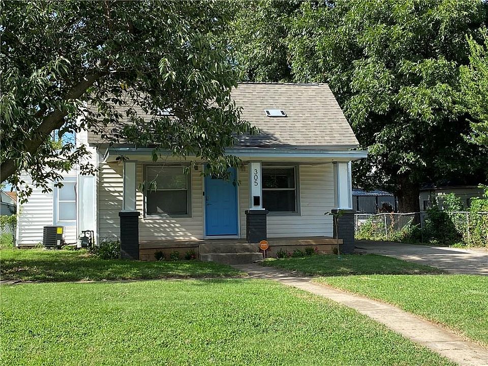 1st image of 305 W Oak Ave
