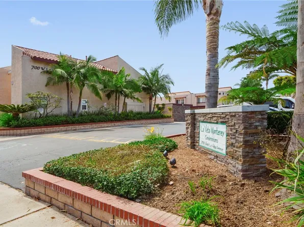 700 W La Veta Ave Unit O16, Orange, CA 92868