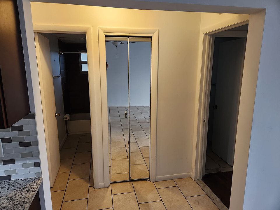 1st image of 1021 Crystal Lake Dr APT 203
