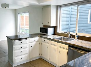 3620 26th Pl W #3, Seattle, WA 98199