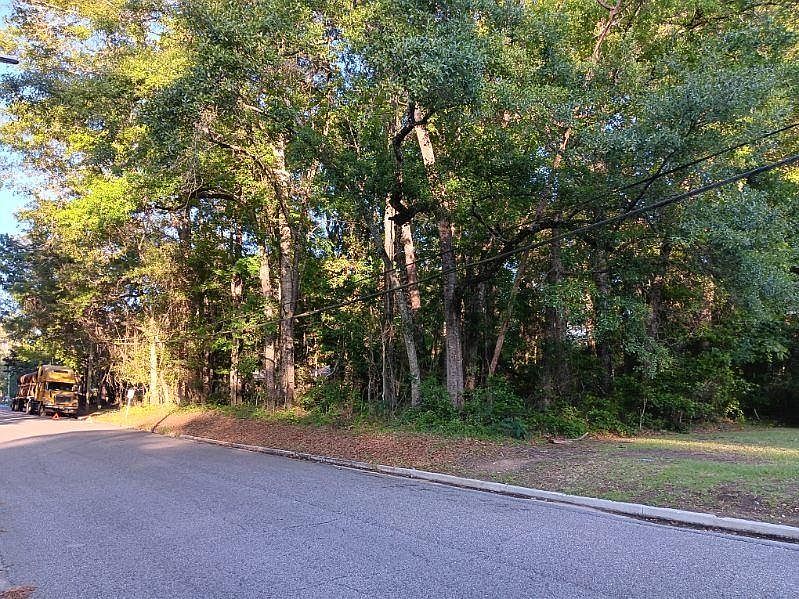 1st image of 1211 Stewart Rd