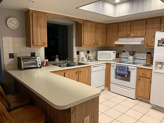 5th image of 2679 Sabal Springs Cir APT 101