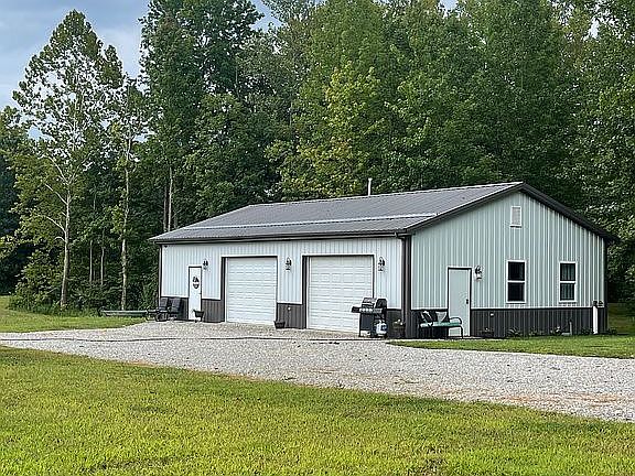 4th image of 2149 S County Road 600 W