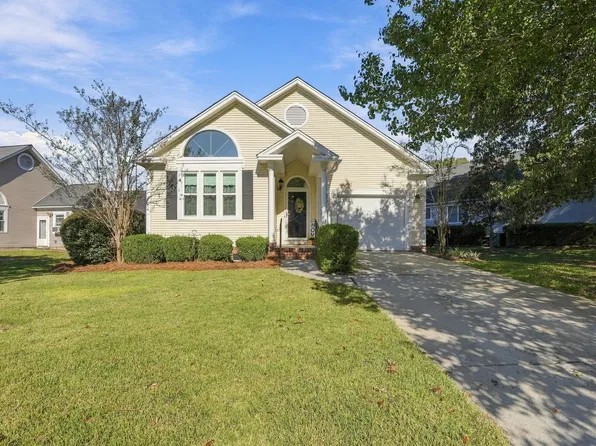 2403 Tuscany Dr, North Charleston, SC 29406