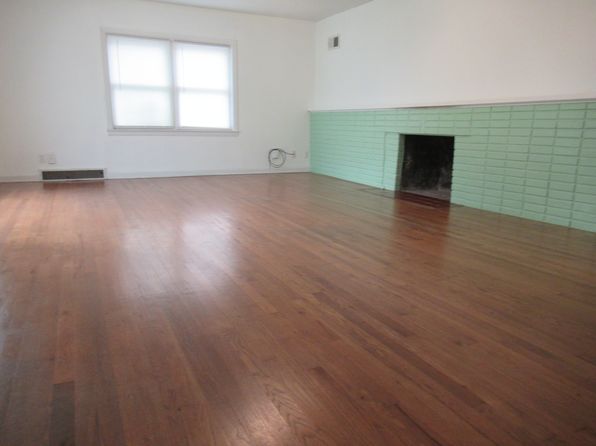247 S Pinecrest Ave