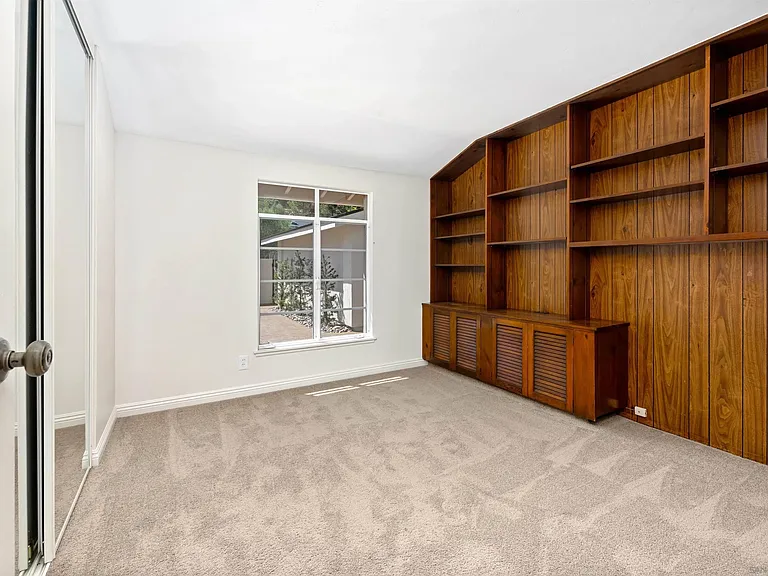 5577 Honors Dr — Photo 21