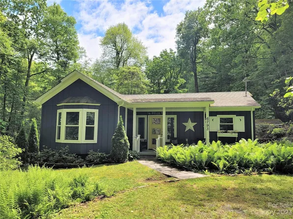 6793 Gingercake Rd, Newland, NC 28657