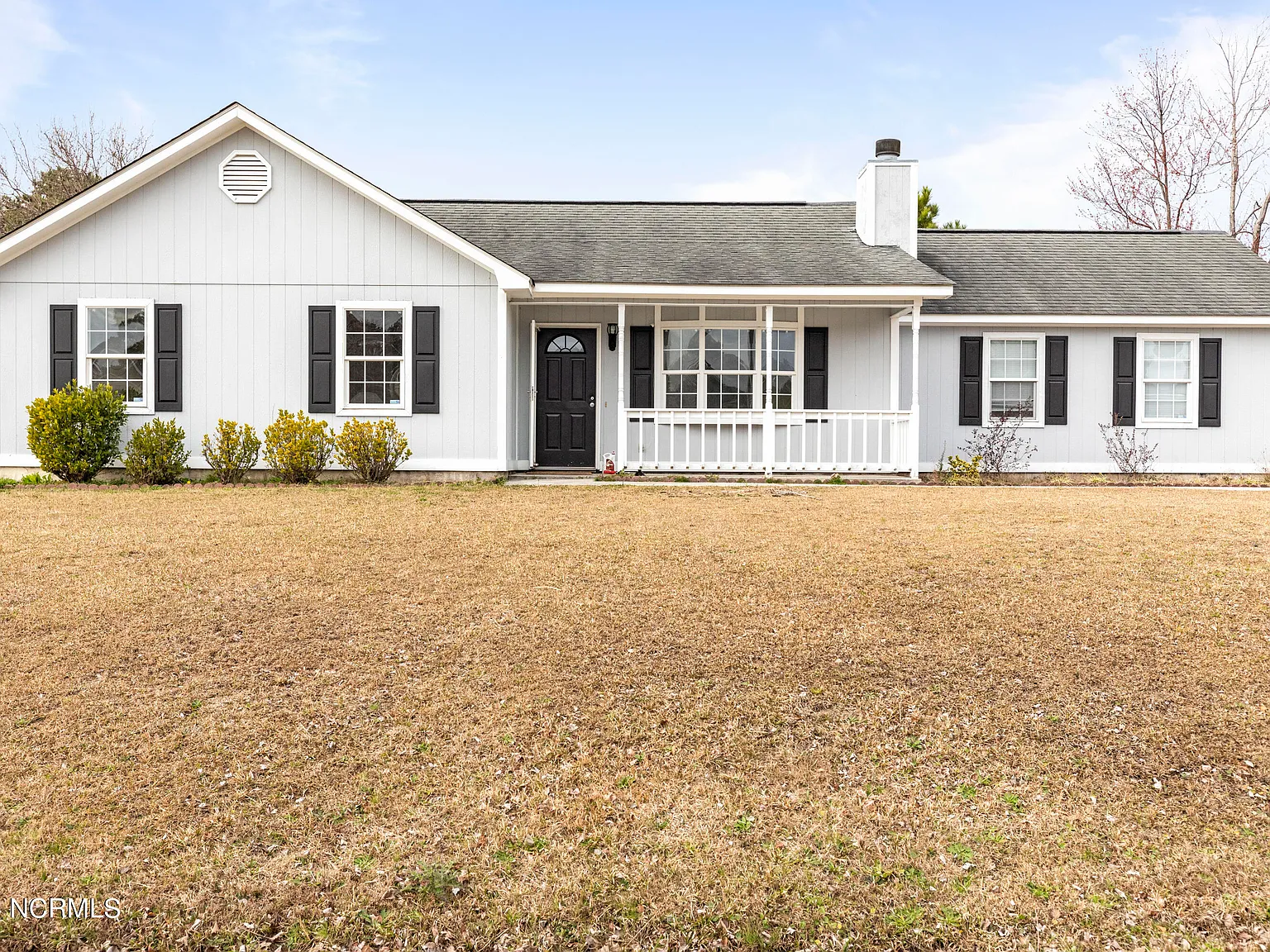 3 bed, 2.0 bath, $1,700 — Photo 1