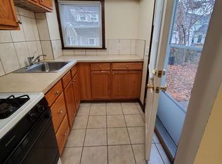 31 Neponset St #31, Canton, MA 02021