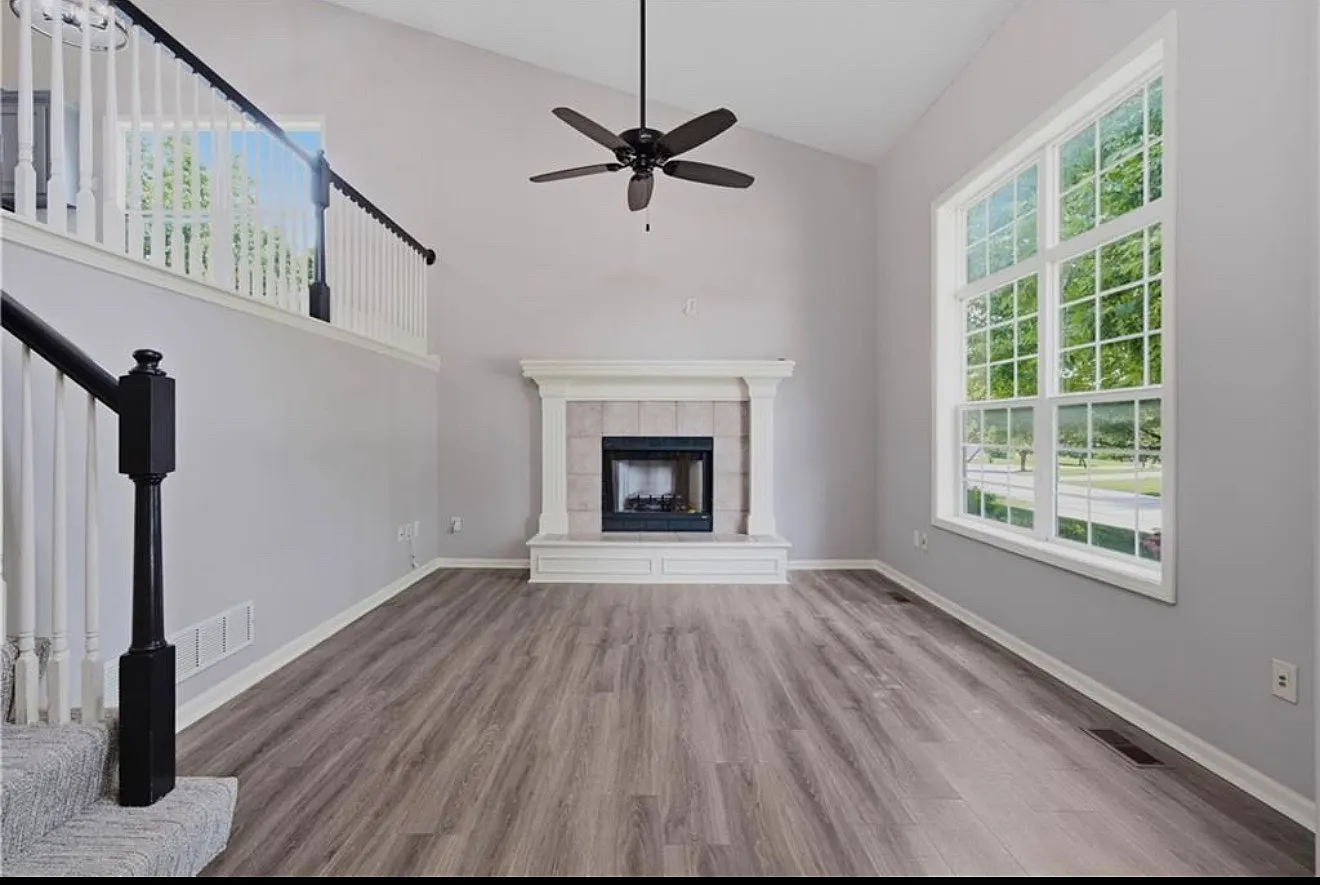 4 bed, 2133 sqft, $2,950 — Photo 3