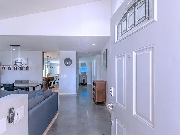 4th image of 68730 Panorama Rd