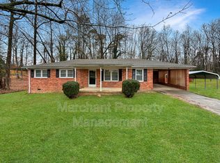 15 Wood Cir, Taylors, SC 29687