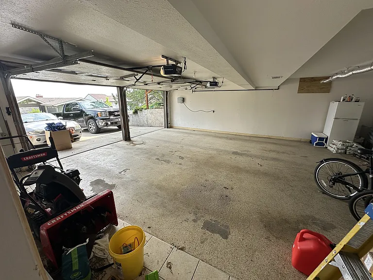 2750 Greenbriar Dr — Photo 27