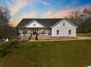 115 Holt Dr, Trafford, AL 35172