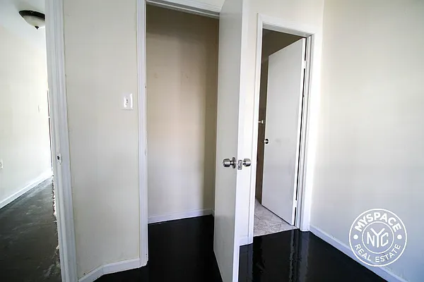 Rented by MySpaceNYC | media 19