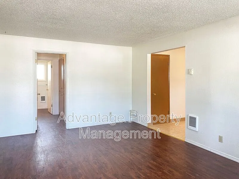 1 bed, 1.0 bath, 560 sqft, $1,150 — Photo 4