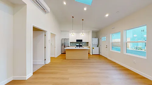 Floor plan 875-1