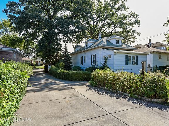 3rd image of 4824 N Natoma Ave