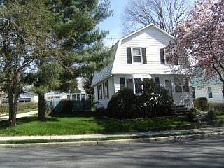 1st image of 44 W Lakewood Ave