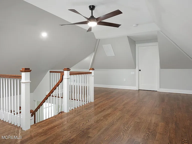 42 Harding Rd — Photo 23