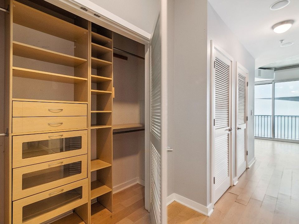 1st image of 301 Demonbreun St Unit 505