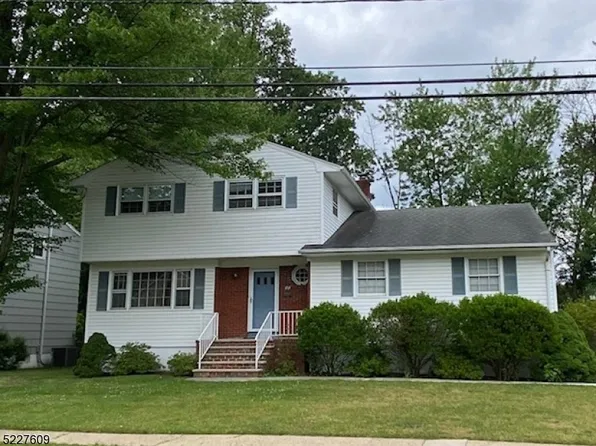 11 Hemlock Cir, Cranford Twp., NJ 07016