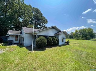 1102 Taylor Rd, Glencoe, AL 35905