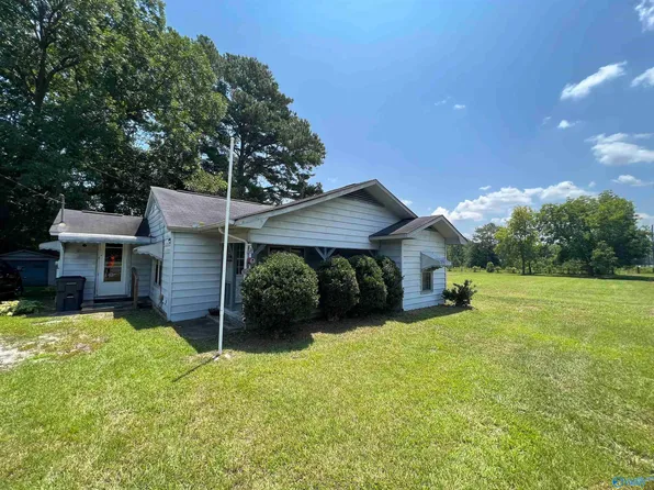 1102 Taylor Rd, Glencoe, AL 35905