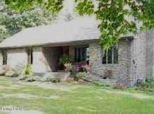 1445 Raymond Rd, Shepherdsville, KY 40165