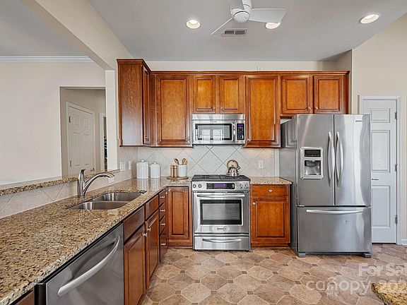 5th image of 6010 Great Basin Ln