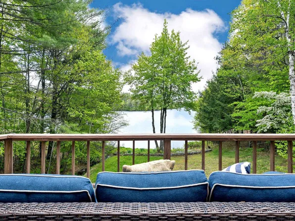 1347 Little Sunapee Road, New London, NH 03257