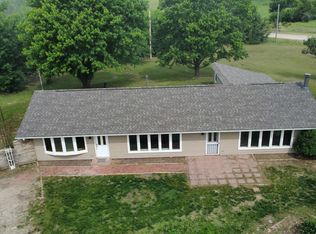 211 S Meridian Rd, Wellington, KS 67152
