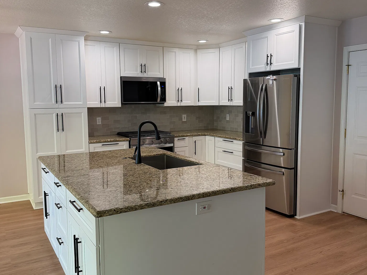 4 bed, 1668 sqft, $2,500 — Photo 2