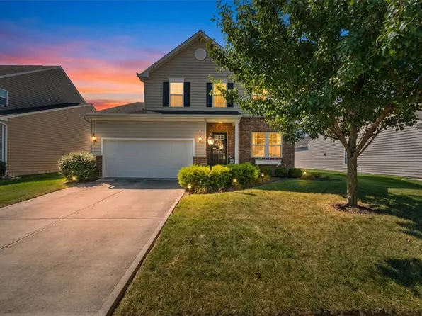 7119 Bluestream Dr, Tipp City, OH 45371