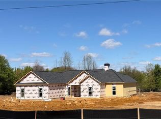 553 Rockwell Church Rd, Winder, GA 30680