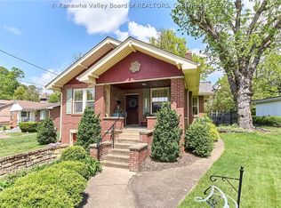 718 Walnut Rd, Charleston, WV 25314