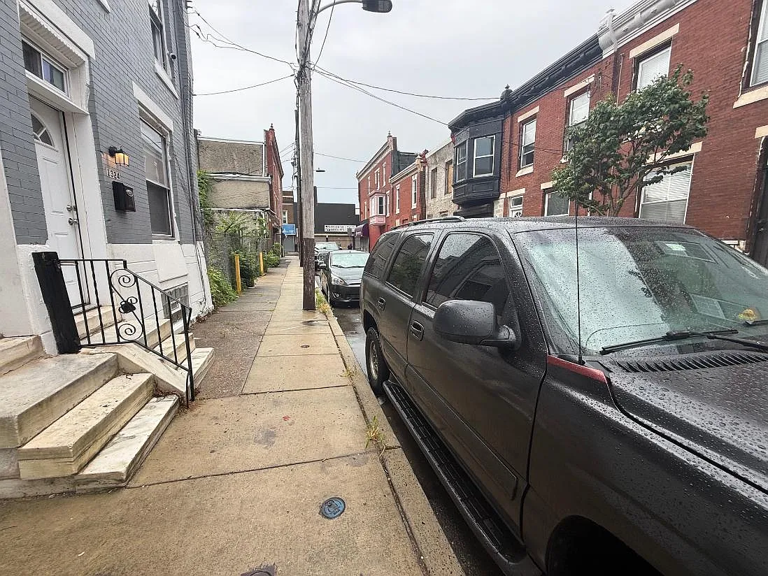 3 bed, 1200 sqft, $1,500 — Photo 3