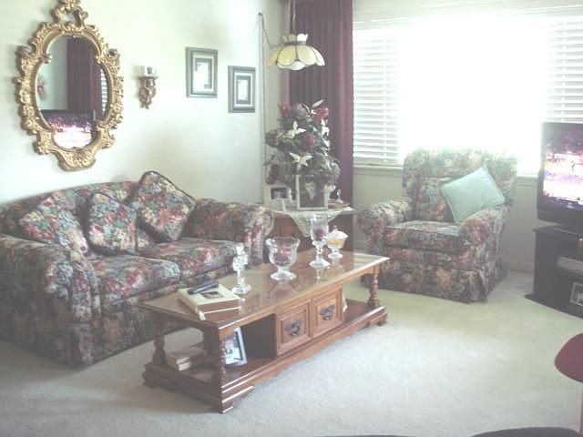2nd image of 818 Catherwood Pl