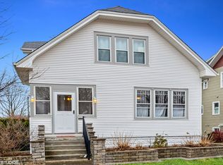 208 S Edward St, Mount Prospect, IL 60056