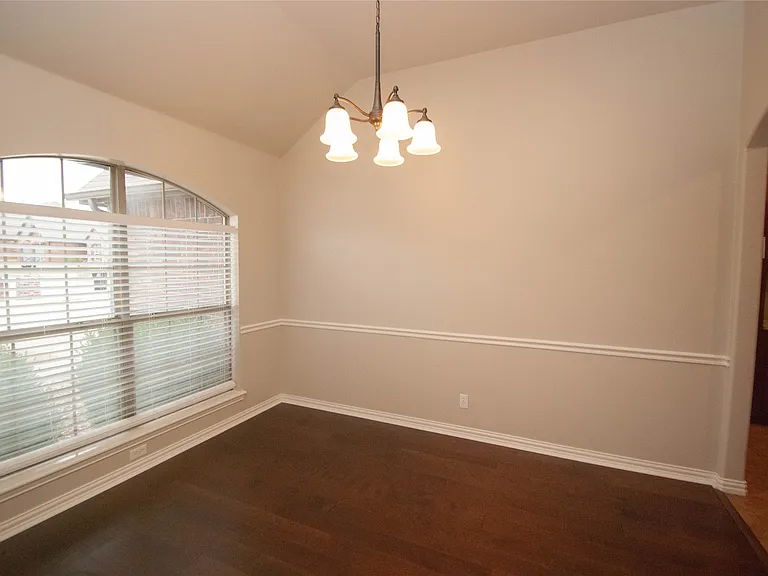 837 E Vancouver St — Photo 6
