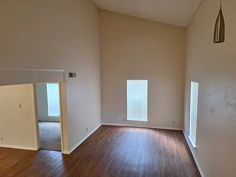 8207 Hood Cir #B — Photo 18