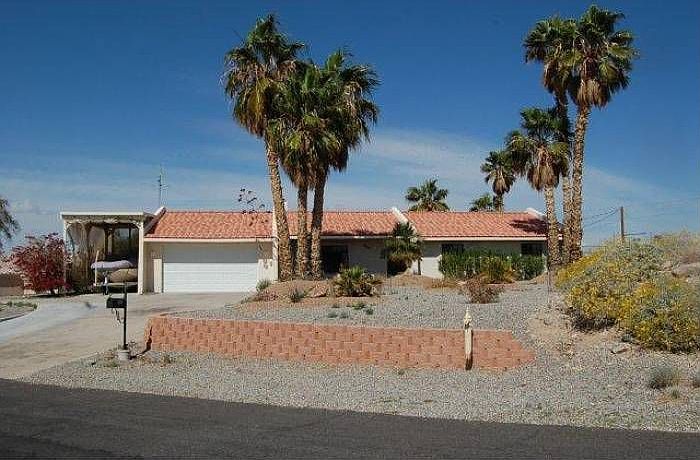 Front view of home.