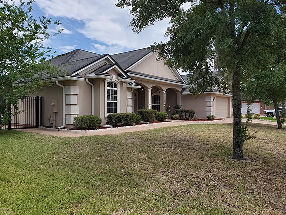 3rd image of 11749 Fitchwood Cir