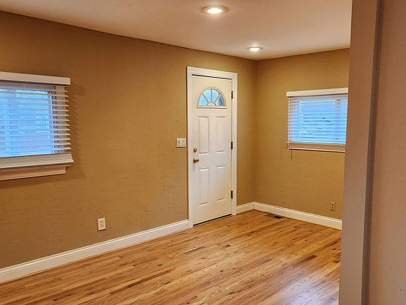 2nd image of 8257 Albin Ave