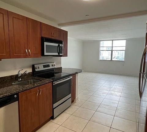 3rd image of 401 69th St #902S